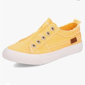 Blowfish Malibu Play slip on sneakers, size 6.5, yellow